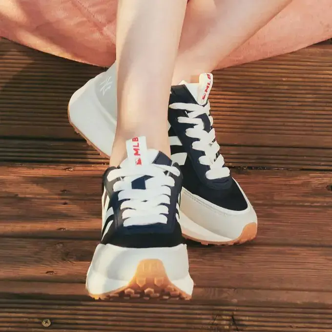 Alternative view of Giày MLB Chunky Jogger New York Yankees 'Navi' 3ASXX112N-50NYS