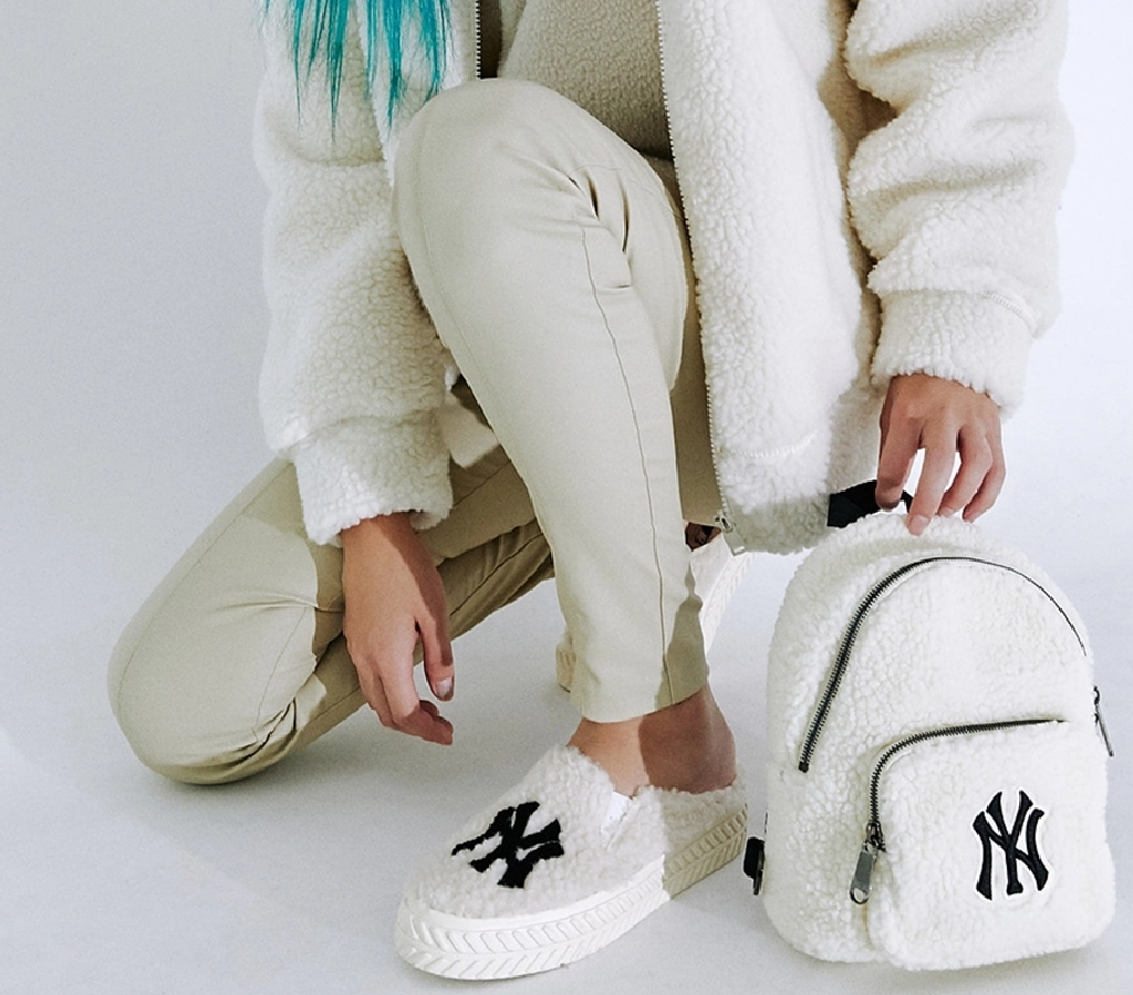 Giày MLB Playball Fleece Mule New York Yankees 3AMUUD216-50CRS - Ảnh 3