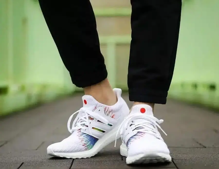 Alternative view of Giày Adidas Ultraboost 4.0 'Japan Fireworks' FW3730