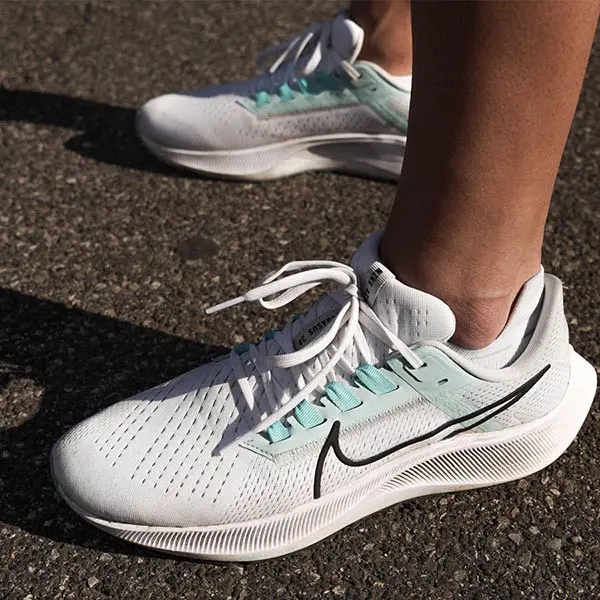 Giày Nike Wmns Air Zoom Pegasus 38 'White Aurora Green' CW7358-102 - Ảnh 4