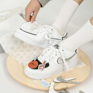 Alternative view of Giày Nike Air Force 1/1 GS Cosmic Clay 'White' CT3840-100