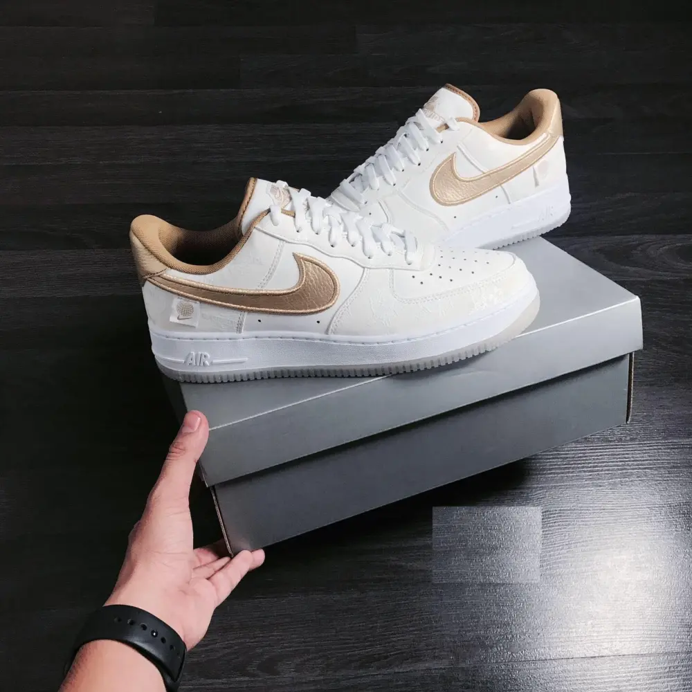 Giày Nike Air Force 1 Low Worldwide Katakana 'Gold' DA1343-170 - Ảnh 4