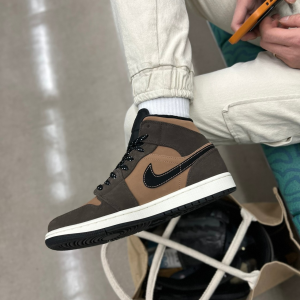 Alternative view of Giày Nike Air Jordan 1 Mid SE 'Earth Tone' DC7294-200