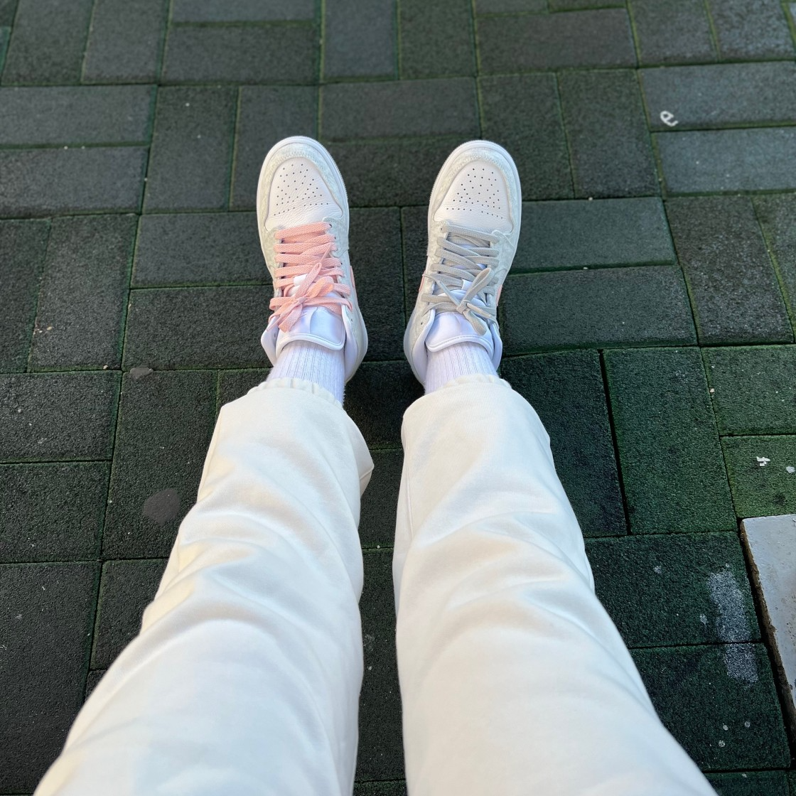 Giày Nike Wmns Air Jordan 1 Mid SE 'White Light Iron Ore' DN4045-001 - Ảnh 3