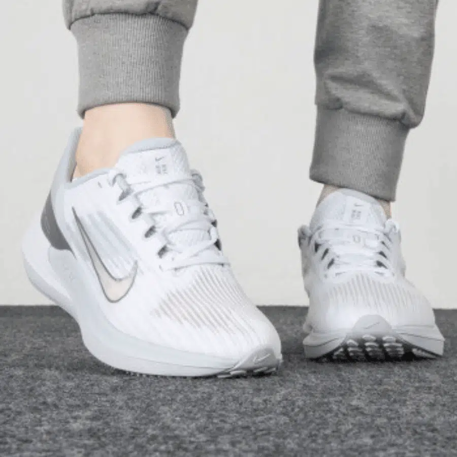 Giày Nike Air Winflo 9 'White Metallic Silver' DD8686-100 - Ảnh 4