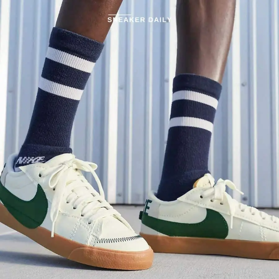 Giày Nike Blazer Low 77 Jumbo WNTR 'Sail Pro Green Gum' DR9865-101 - Ảnh 3
