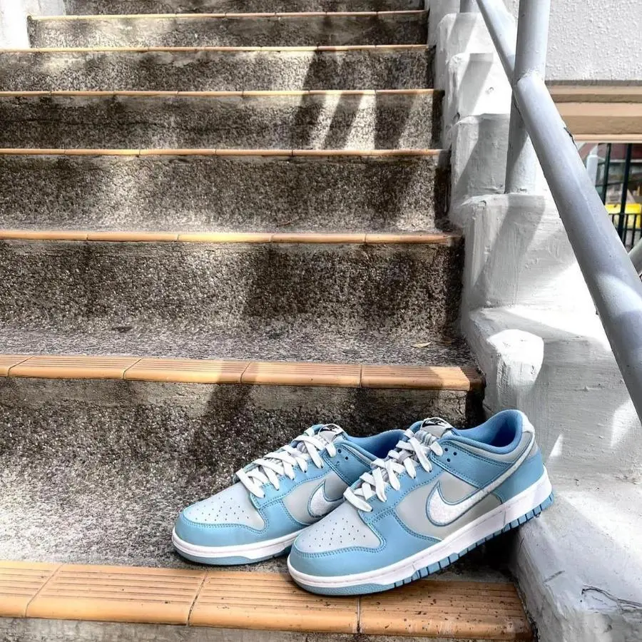 Alternative view of Giày Nike Dunk Low Retro 'Fleece Swoosh Blue' FB1871-011