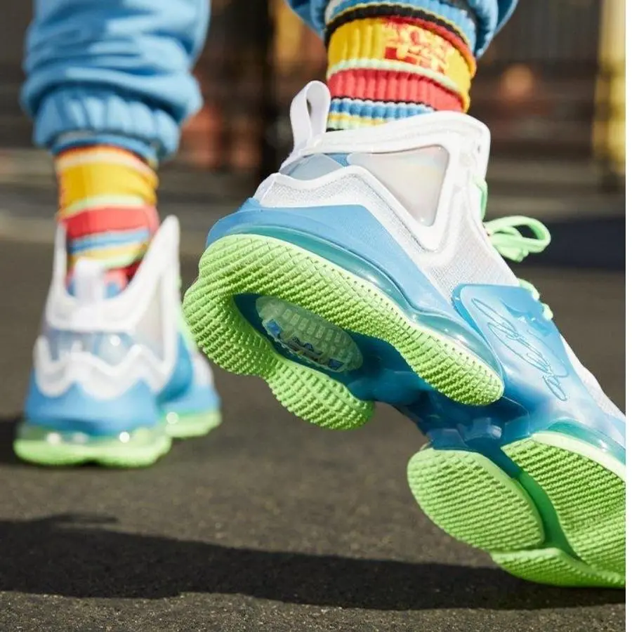 Giày Nike LeBron 19 'Blue Green White' DC9341-400 - Ảnh 4