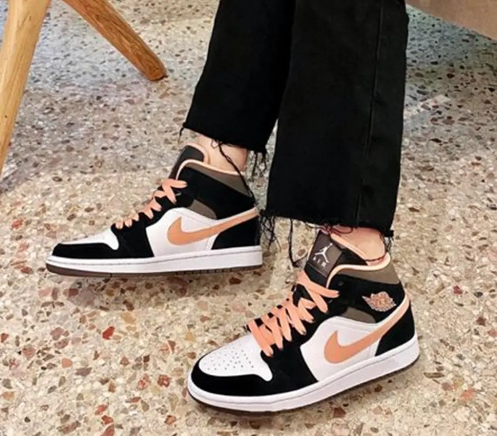 Giày Nike Wmns Air Jordan 1 Mid SE 'Peach Mocha' DH0210-100 - Ảnh 3