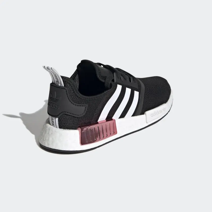 Alternative view of Giày Adidas Wmns NMD_R1 'Black Hazy Rose' FY3771