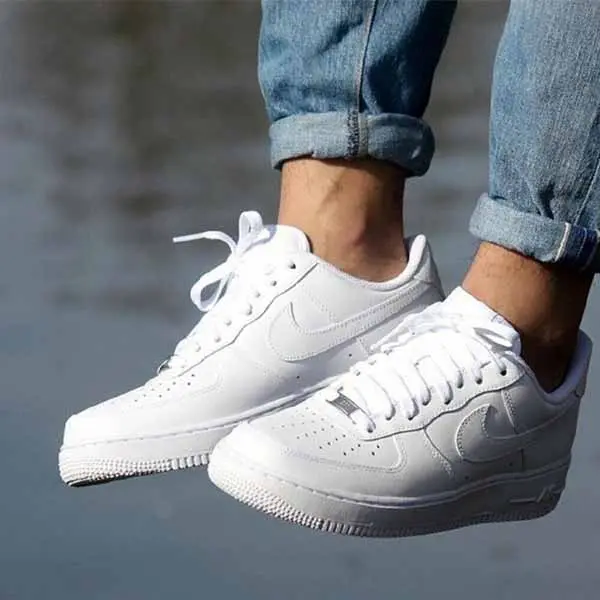 Alternative view of Giày Nike Air Force 1 07 'Triple White' CW2288-111