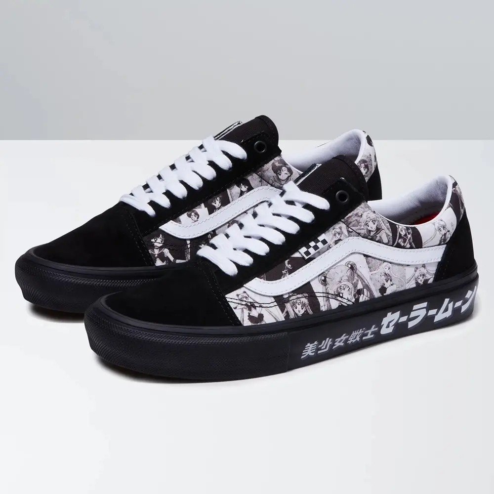 Alternative view of Giày Vans X Pretty Guardian Sailor Moon 'Black' VN0005W0BKA