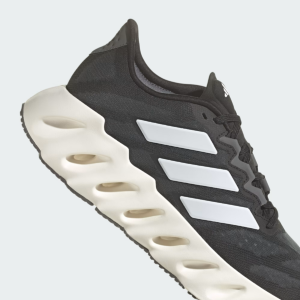 Alternative view of Giày Adidas Switch FWD ‘Black White’ ID1788