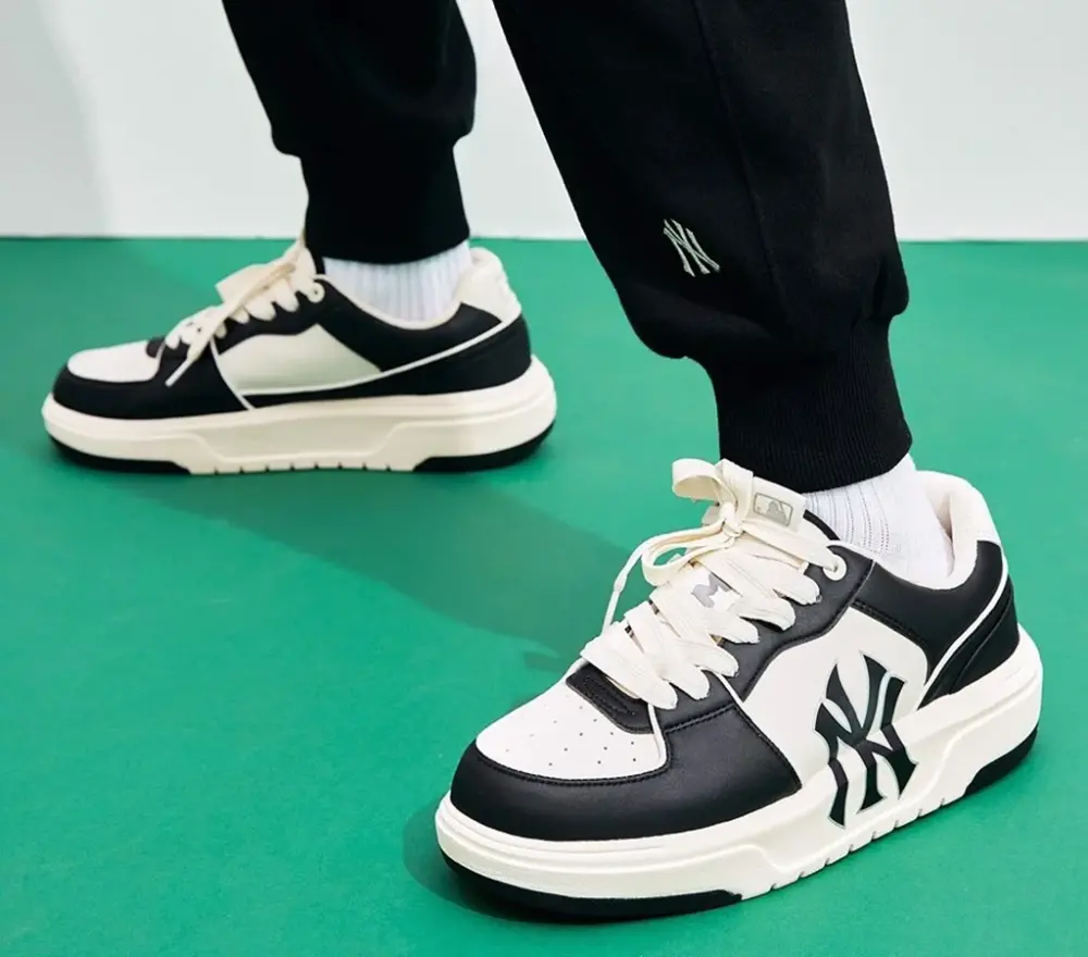 Alternative view of Giày MLB Chunky Liner New York Yankees 'Black' 3ASXCLB3N-50BKS