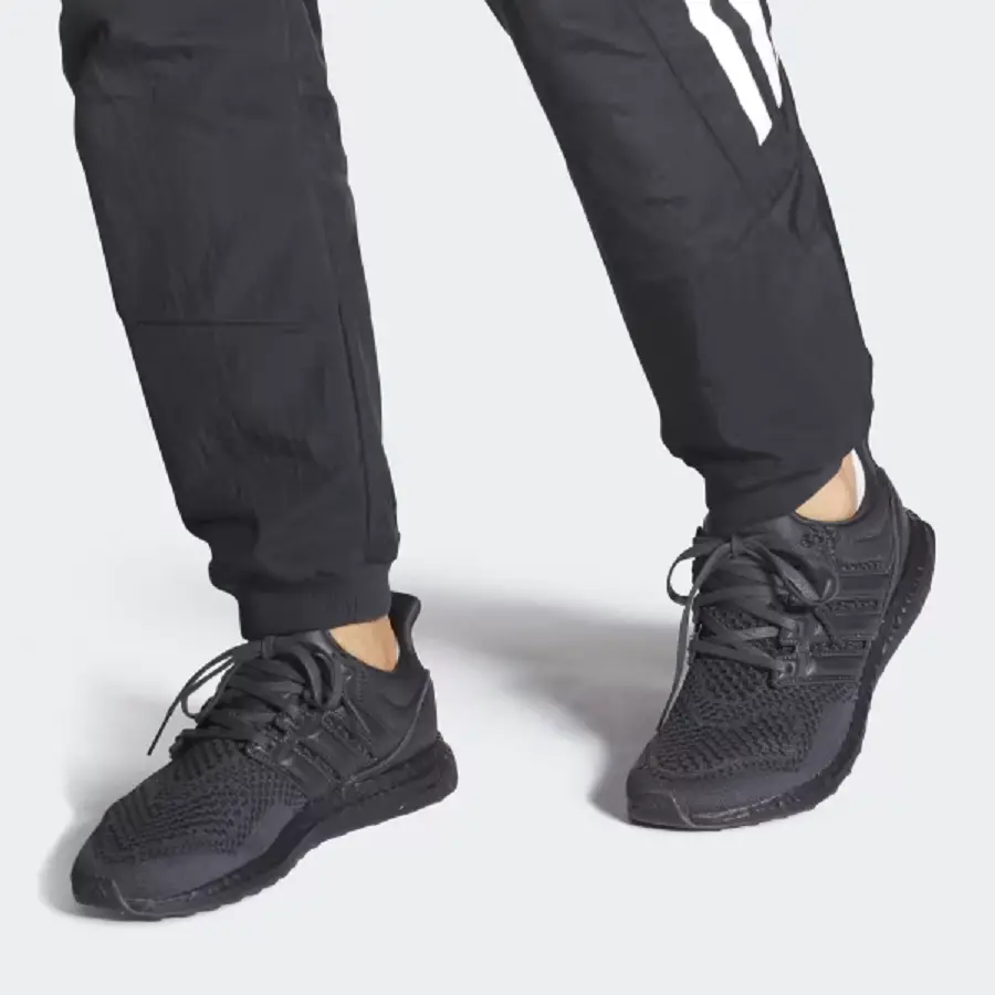 Alternative view of Giày Adidas Ultra Boost 1.0 DNA Carbon Core 'Black' GY7486