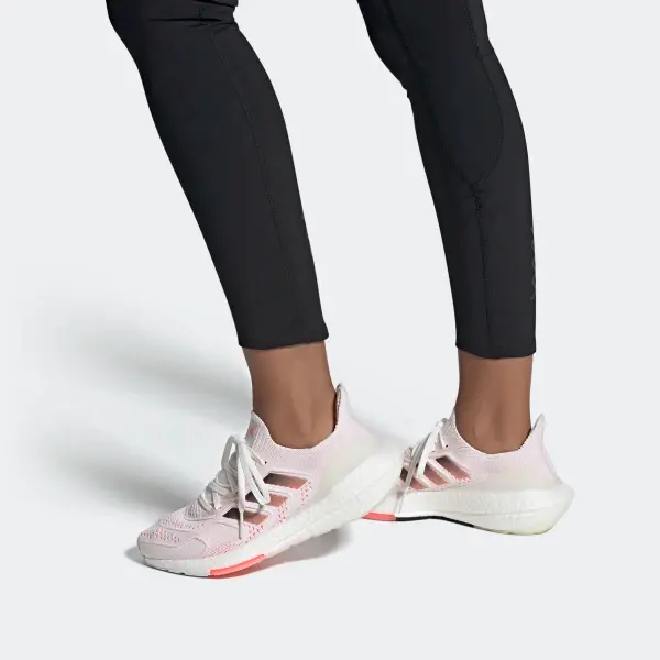 Giày Adidas UltraBoost 22 Heat.RDY 'White Turbo' GX8057 - Ảnh 4