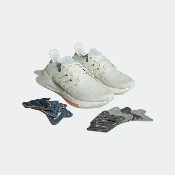 Alternative view of Giày Adidas UltraBoost 22 'White Blue Tint' GY6227