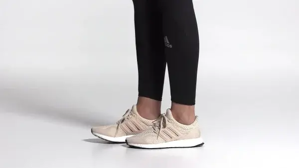 Alternative view of Giày Adidas UltraBoost 5.0 DNA 'Halo Ivory' FZ1851
