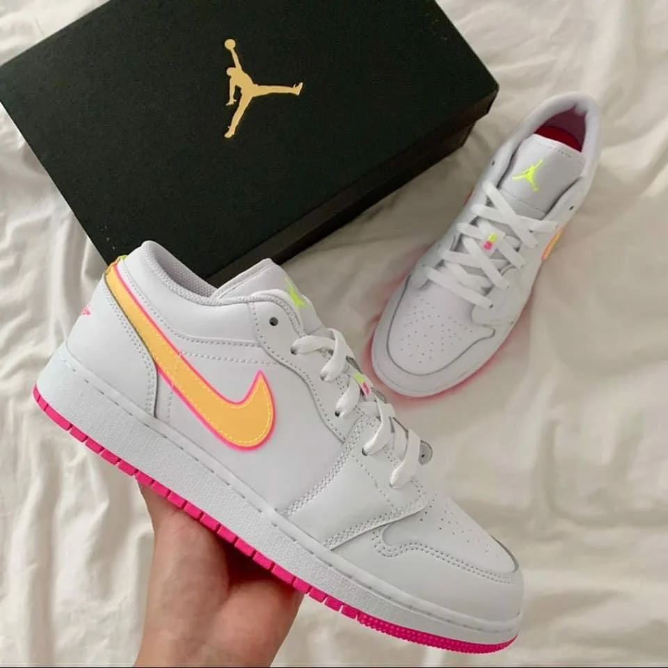 Giày Nike Air Jordan 1 Low GS 'Edge Glow' CV4610-100 - Ảnh 3