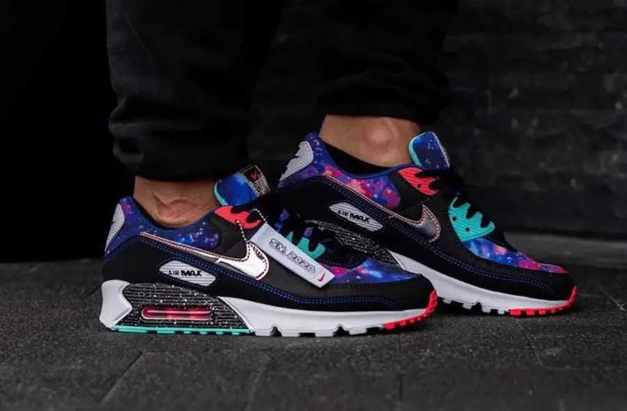 Alternative view of Giày Nike Air Max 90 'Supernova' 2020 CW6018-001