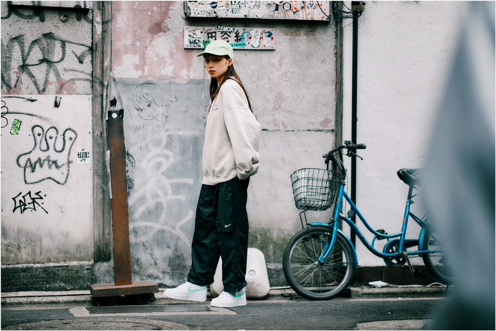 Giày Nike Wmns Air Force 1 '07 'White Green Glow' 315115-164 - Ảnh 5