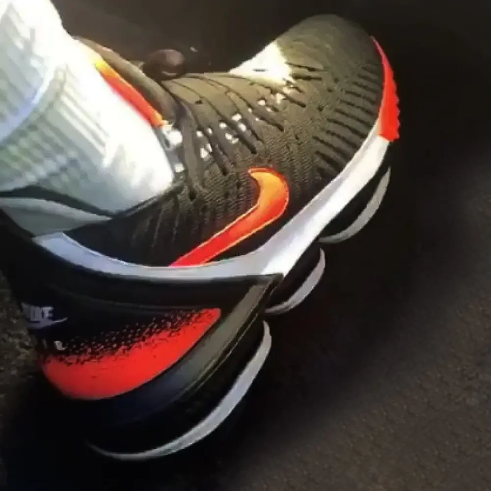 Giày Nike LeBron 16 'Tech Challenge Hot Lava Black' CI1521-001 - Ảnh 3