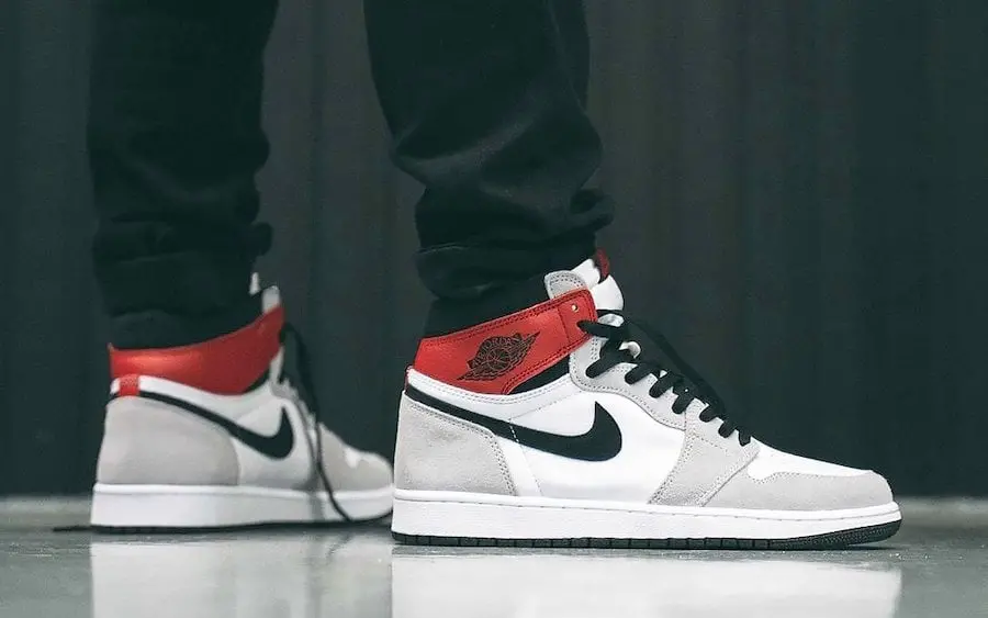 Giày Nike Air Jordan 1 Retro High OG 'Light Smoke Grey' 555088-126 - Ảnh 5