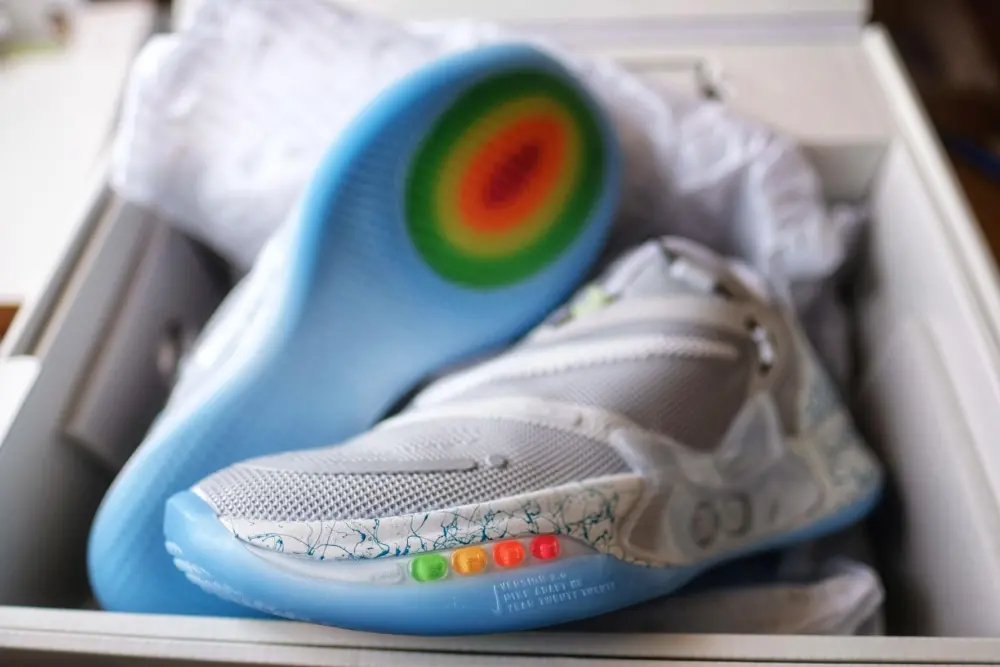 Alternative view of Giày Nike Adapt BB 2.0 Mag (UK Charger) (2020) CK0893-090