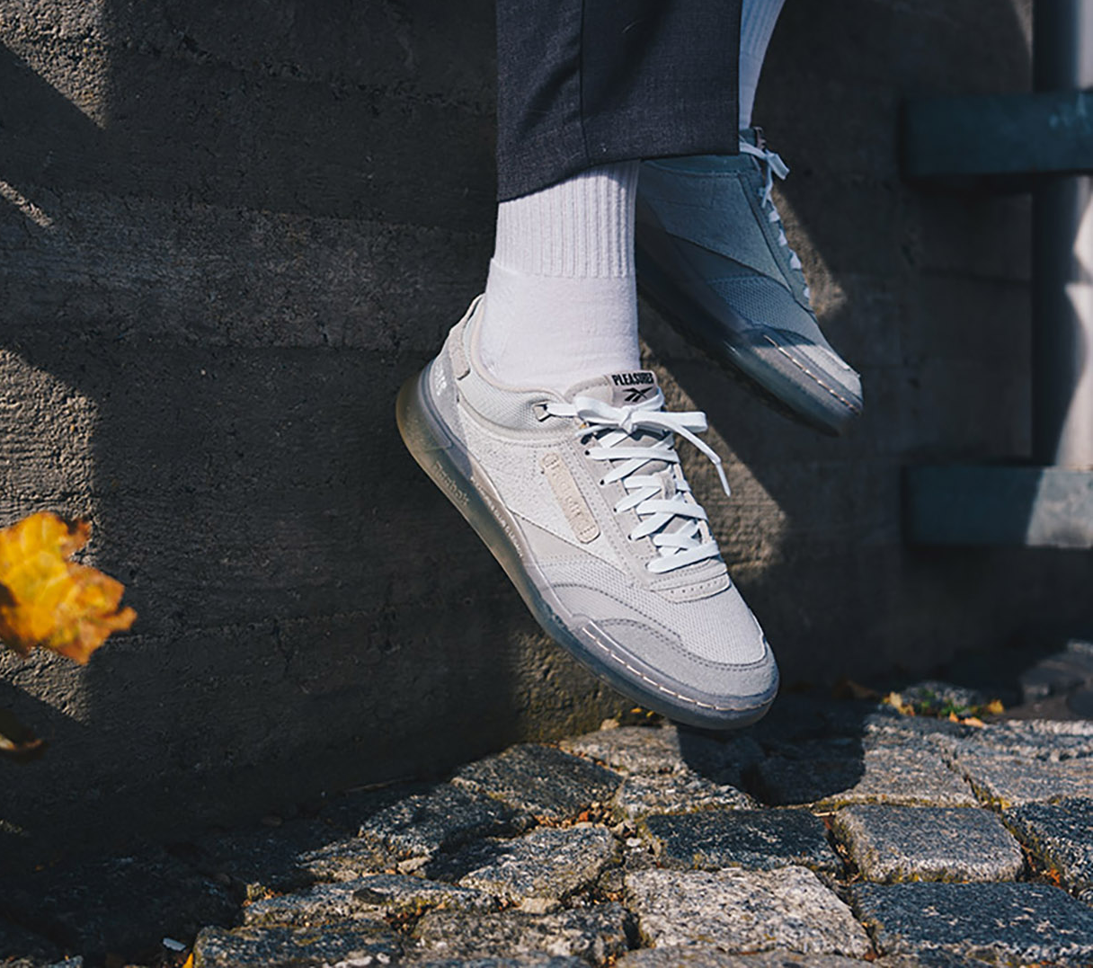 Giày Reebok Pleasures x Reebok Club C Legacy 'Pure Grey' GW2639 - Ảnh 2