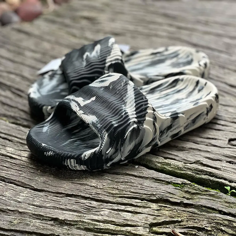 Dép Adidas Adilette 22 'Carbon Aluminum' GX6947 - Ảnh 5