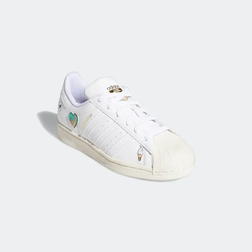 Alternative view of Giày Adidas Superstar J 'Patches' GY7490