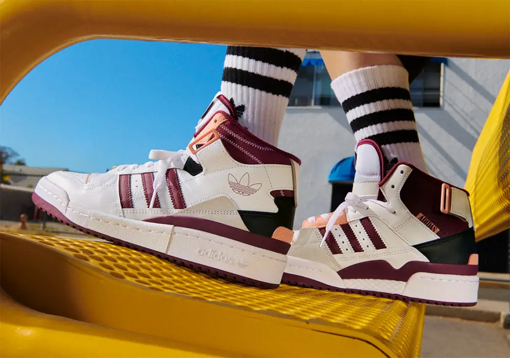 Alternative view of Giày Adidas Forum Exhibit Mid 'Cloud White Victory Crimson Ambient Blush' H01920