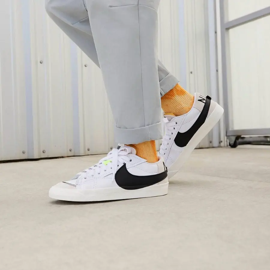 Alternative view of Giày Nike Blazer Low Jumbo White Black DQ1470-101