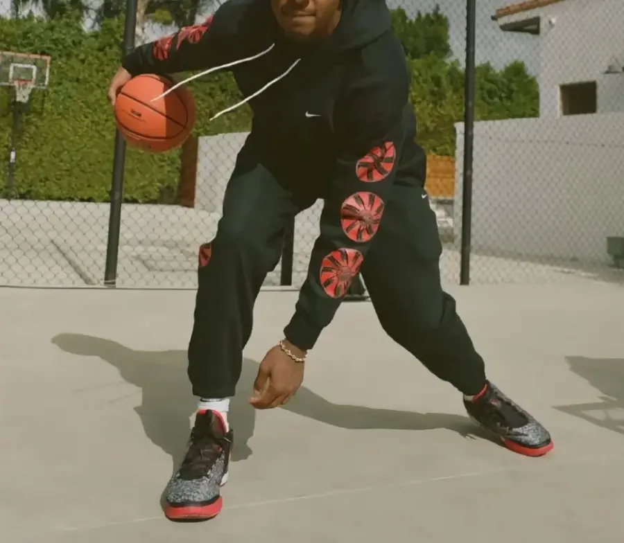 Alternative view of Giày Nike FaZe Clan x Zoom LeBron NXXT Gen EP 'Bred' DR8788-001