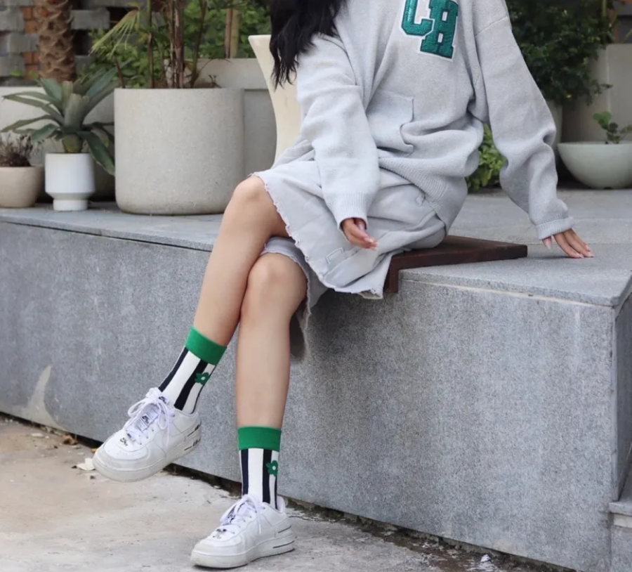 Giày Nike Air Force 1 LV8 3 GS 'Multiple Logos' CJ4092-100 - Ảnh 3