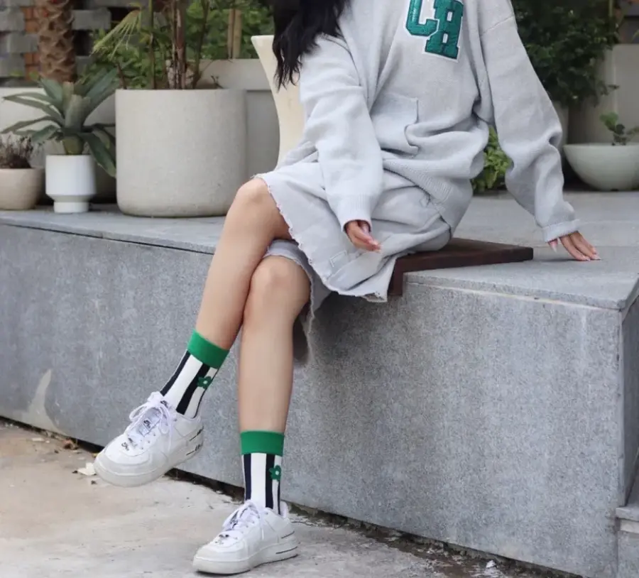 Giày Nike Air Force 1 LV8 3 GS 'Multiple Logos' CJ4092-100 - Ảnh 3