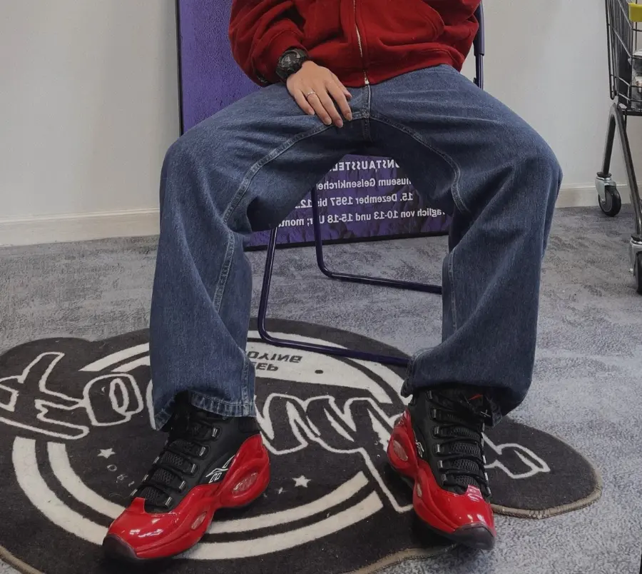 Alternative view of Giày Reebok Question Mid '76ers Bred' G57551