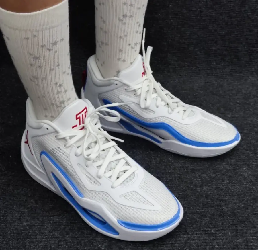 Alternative view of Giày Nike Jordan Tatum 1 PF 'Archer Ave St. Louis' DX6732-100