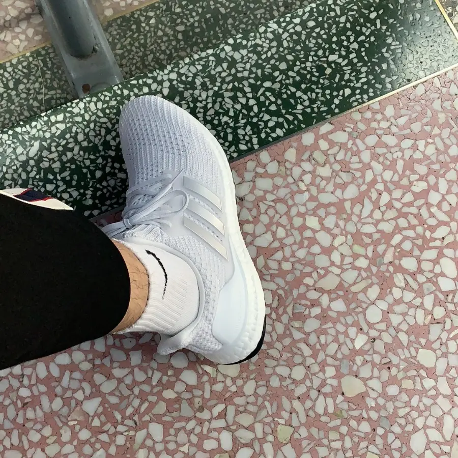 Giày Adidas Ultra Boost 4.0 DNA 'White Silver Metallic' FY9317 - Ảnh 4