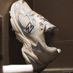 Alternative view of Giày New Balance 725 x Naked Copenhagen 'White Baby Blue' ML725NAK