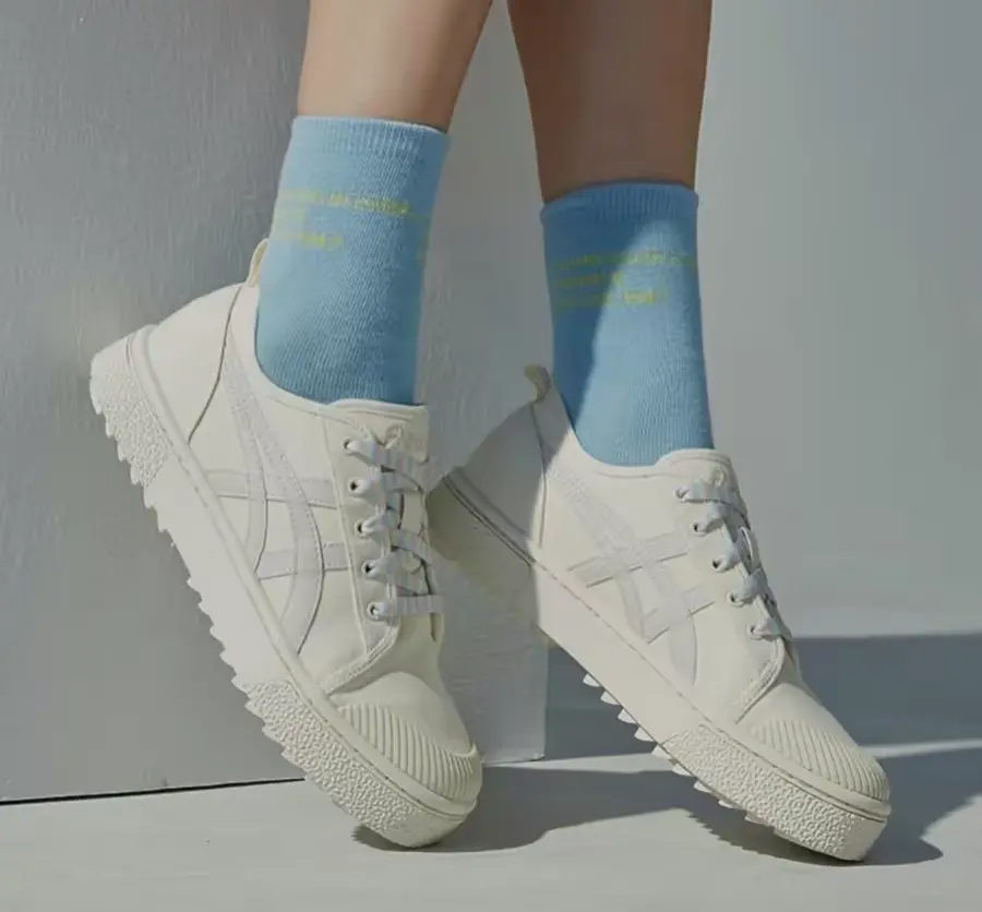 Alternative view of GIày Asics Court Trail Casual 'Beige White' 1203A147-750