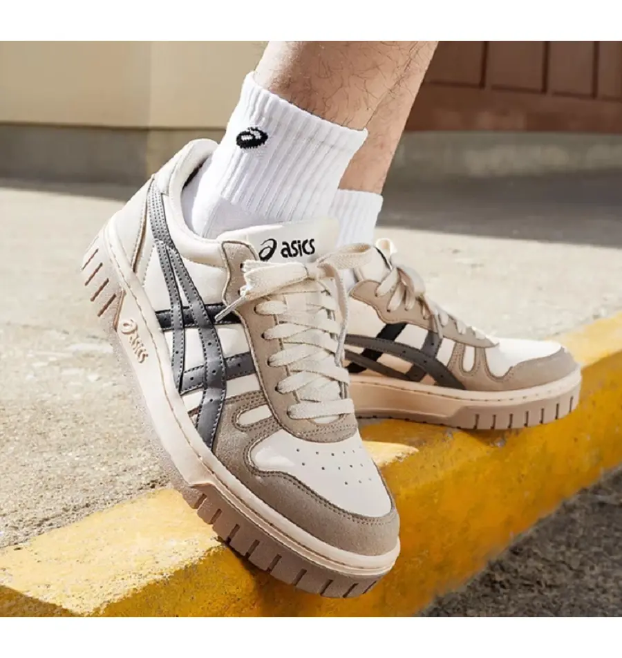 Alternative view of Giày Asics Court MZ 'Cream Black Gum' 1203A127-700