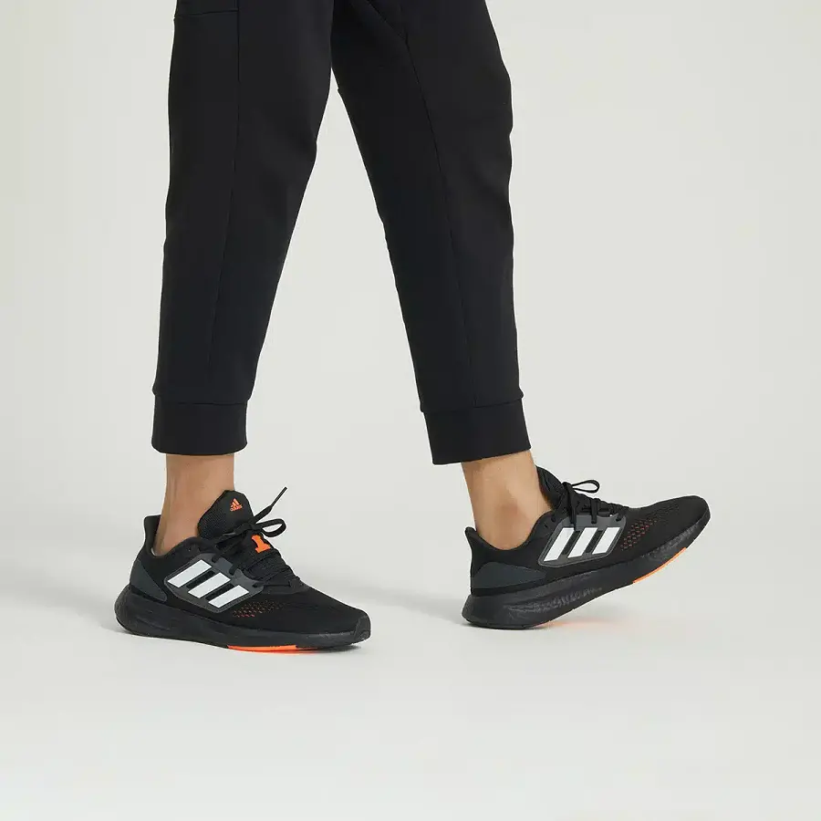 Alternative view of Giày Adidas Pureboost 22 'Core Black White' HQ1455