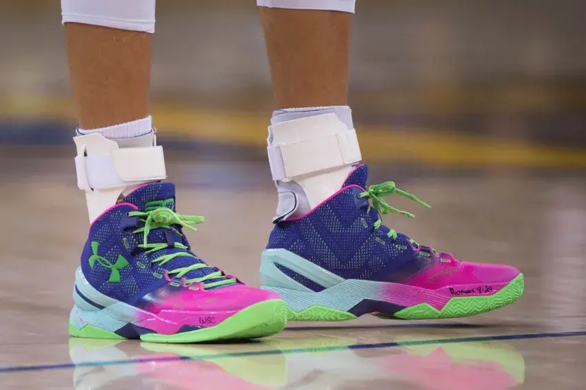 Giày Under Armour Curry 2 'Northern Lights' 1259007-652 - Ảnh 3
