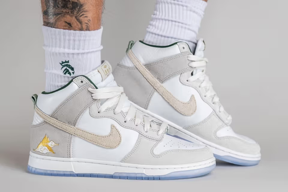 Giày Nike Dunk High Premium 'Gold Mountain' FD0776-100 - Ảnh 2