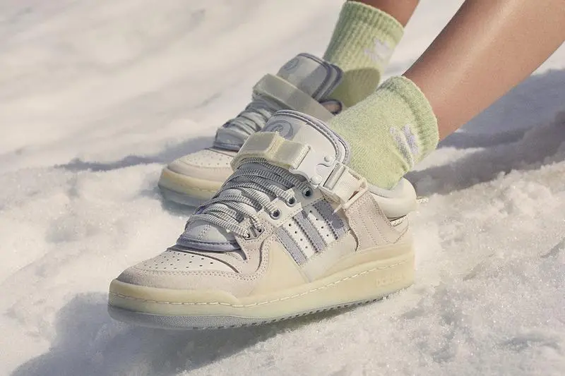 Alternative view of Giày Adidas Forum Buckle Low 'Bad Bunny White' HQ2153