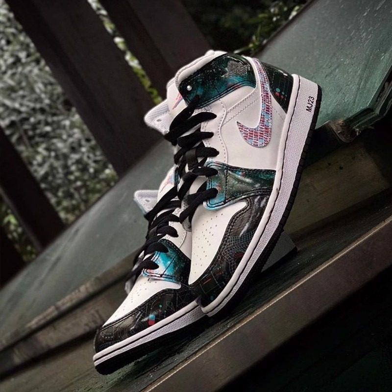Giày Nike Air Jordan 1 Mid SE GS 'Take Flight' BQ6931-114 - Ảnh 3