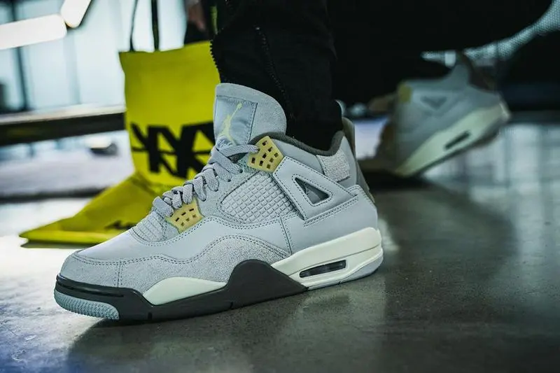 Giày Nike Air Jordan 4 Retro SE 'Craft' DV3742-021 - Ảnh 3