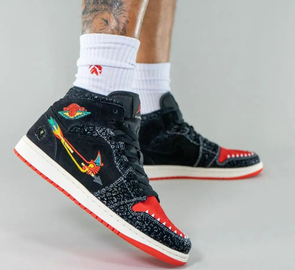Giày Nike Air Jordan 1 Mid SE 'SiEMPRE Familia' DN4904-001 - Ảnh 4