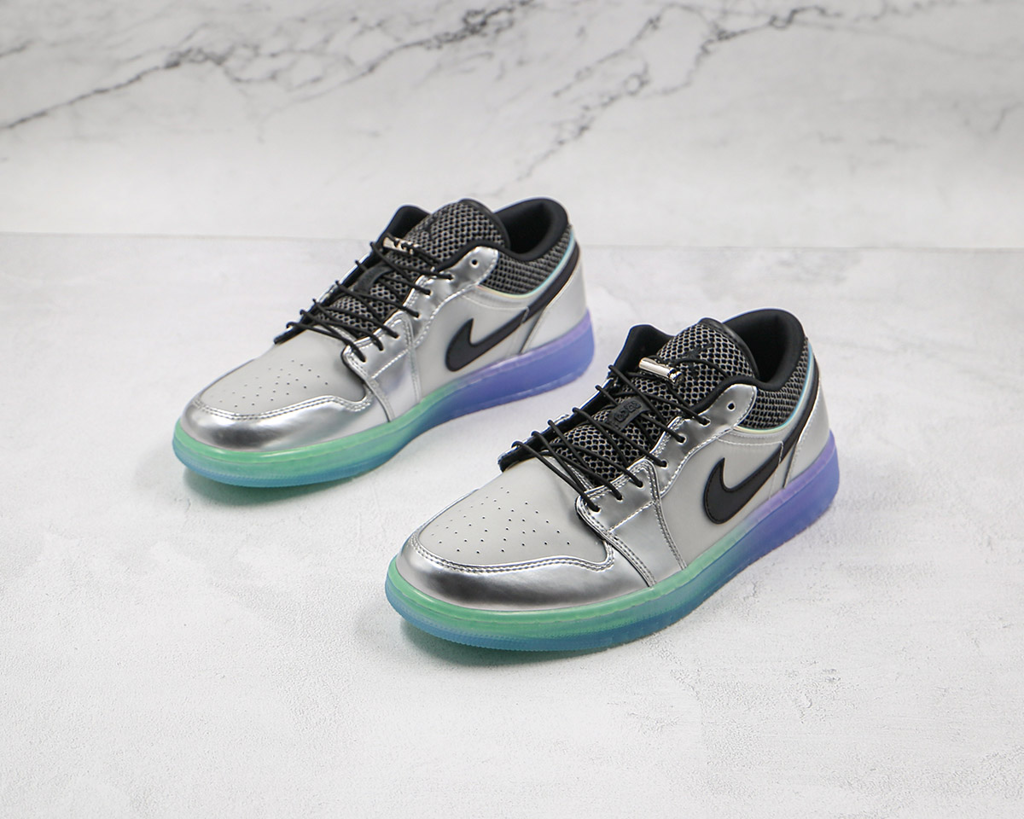 Giày Nike Wmns Air Jordan 1 Low SE 'Metallic Silver Gradient' DJ5199-109 - Ảnh 5